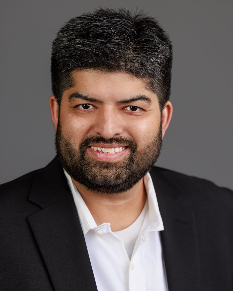 Corporate & Entrepreneur Headshots Gallery 83 Men Corporate headshot