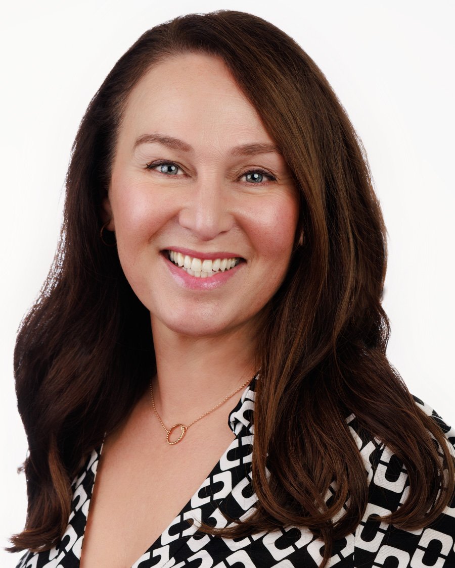 Corporate & Entrepreneur Headshots Gallery 114 WMaureen 2235 Edit