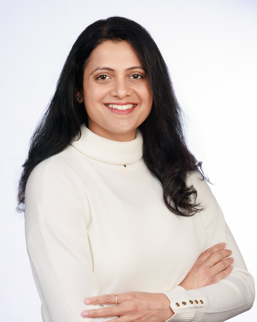Corporate & Entrepreneur Headshots Gallery 103 webCX1A4956 Edit